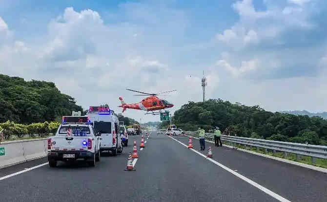 雁江区高速公路汽车救援案例