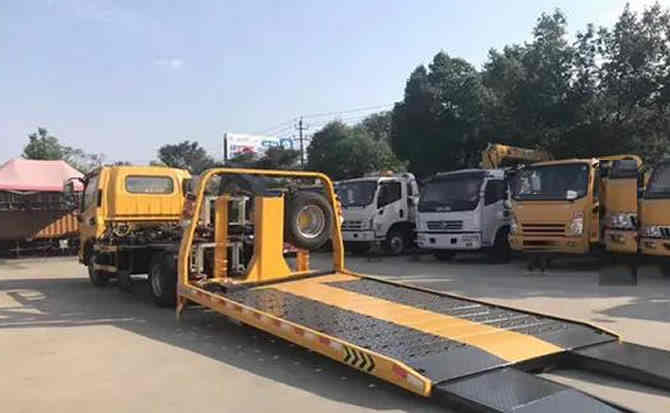 雁江区汽车中途维修案例